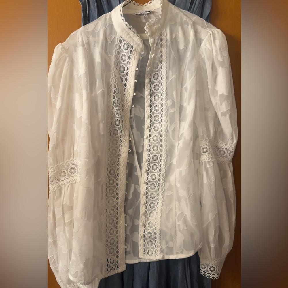 Elegant White Lace blouse